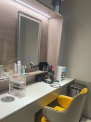 -佳颜轻医美·美学抗衰中心