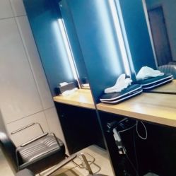 -塞巴斯汀SEBASTIAN专业美发店