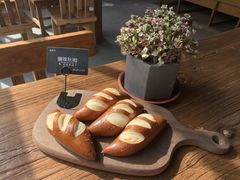 -啊噗吐呦现场烘焙(麦凯乐店)