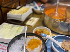 -左庭右院鲜牛肉火锅(金山万达店)