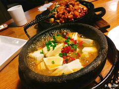 -徽湘园和马路串串火锅