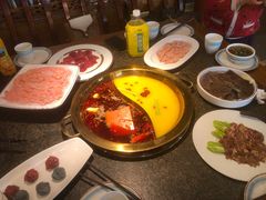 -小天鹅火锅·一线江景洪鼎旗舰店(洪崖洞店)