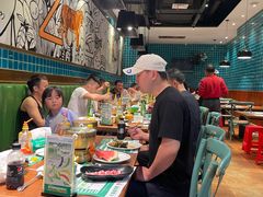 -亚马逊环球美食百汇(新城吾悦广场店)