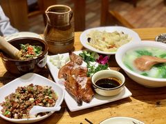 -老滇山寨•云南特色菜•地方菜•民族风情歌舞表演(金碧店)