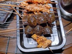 -马路牙子烧烤音乐酒馆(望京店)