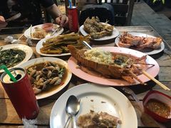 -拉威海鲜市场