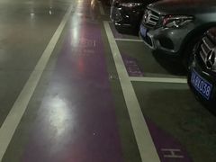 -万象城-停车场