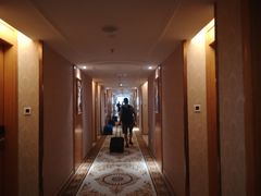 -维也纳酒店(成都春熙路李家沱地铁站店)