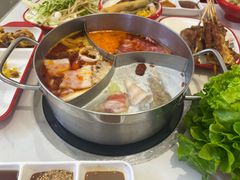 -金马门国际美食百汇(珞喻路店)