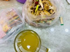 -布尔津河堤夜市