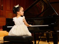 -柏斯音乐艺术中心·钢琴·吉他(上音店)