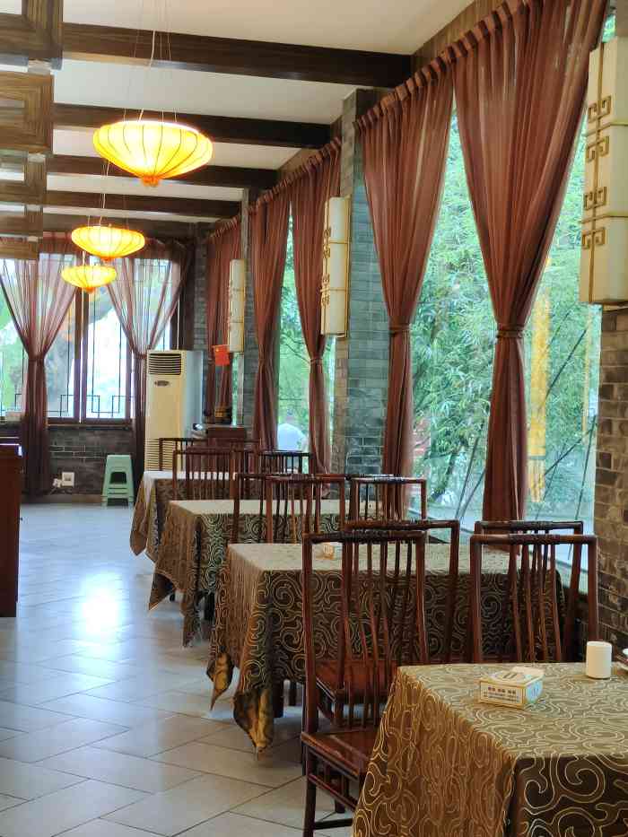 枫香园度假酒店-"隐藏在主城歌乐山脉的世外桃源.从主城各个.