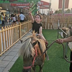 -萌宠亲子动物乐园(槐房万达店)