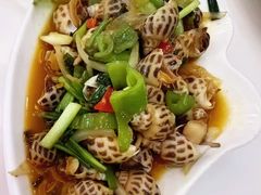 -覃记海鲜美食餐厅