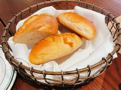 餐前包-Wolfgang’s Steakhouse 沃夫冈牛排馆(上海白玉兰广场店)