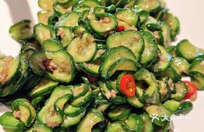 Stir-Fried Crisp Cucumber