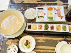 过桥米线配小菜-熙楼(翠湖店)