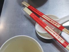 -华香鹅快餐店