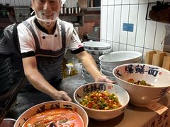 -李犟大爆鳝面·手工蟹黄包(湖滨西湖店)
