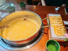 -花菇朵·云山雀 ll 野生菌锅·野果酸汤·精品滇菜(万柳店)