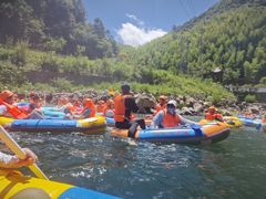 -安吉龙王山峡谷漂流