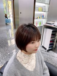 -Tloml salon