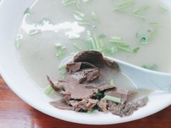 -河间正宗驴肉火烧(宾水西里店)