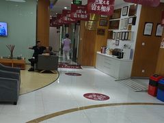 -雅悦齿科(顾村公园店)
