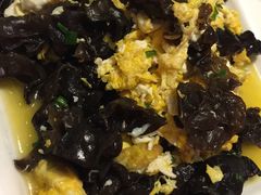 &nbsp;木耳炒鸡蛋-农家土菜老煨锅(木鱼镇店)