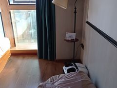 -闲隅江景艺术酒店(解放碑洪崖洞总店)