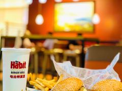 -The Habit Burger Grill 哈比特汉堡(复兴soho店)
