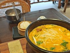 -银米·云南传统过桥米线(双廊黑金冠店)