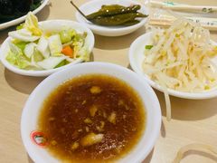 -闫家驴肉老店(华电一校店)