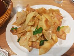 -董厨煨汤馆(车站路店)