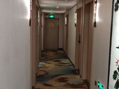-文星酒店(广州北京路步行街海珠广场地铁站店)