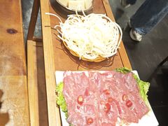 -黔有有贵州酸汤夺夺粉火锅(五味十字店)