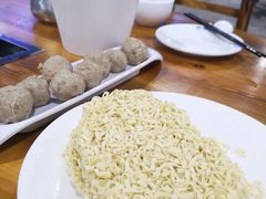 -五指山生态小黄牛(皮皮虾海鲜广场店)