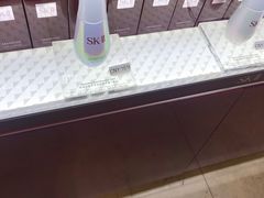 -日上免税店(三径路t3店)