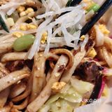 冷天里的暖心炸酱面馆