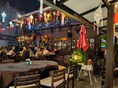 -Dash Teak House