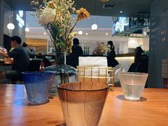 -POKEE VIA&Brunch·维娅(重庆来福士店)