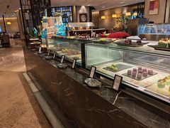 -广州万富希尔顿酒店·感趣自助餐厅·金秋蟹宴生蚝海鲜刺身