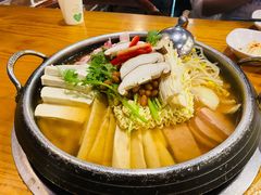 部队火锅-咕咕站韩国料理(紫金港店)