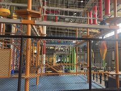 -天空之城蹦床攀岩运动馆·团建拓展·亲子游乐·生日派对(合肥店)
