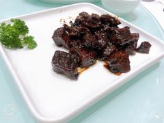 越式牛仔粒-新吉士·上海菜(浦东LCM置汇旭辉店)