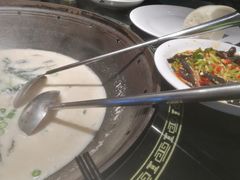 -陈大锅·岳阳鱼馆·地道岳阳菜(美食街店)