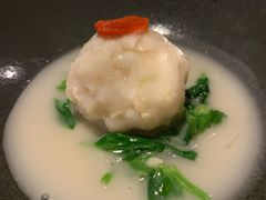 徊鱼春笋狮子头-杭州西子湖四季酒店·金沙厅