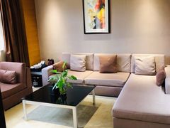 -上海怡沁园度假酒店