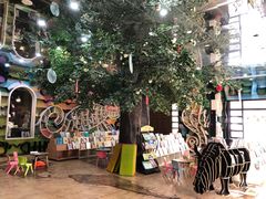 -钟书阁(松江泰晤士小镇店)