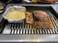 -臻牛烤肉